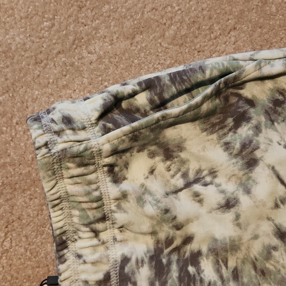 H HALSTON - WOMENS LARGE-  -AQUA-GRAY TIE DIE SHORTS - Picture 4 of 8